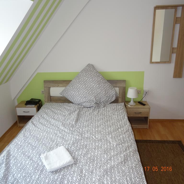 Hotel Einstein Bad Krozingen Extérieur photo
